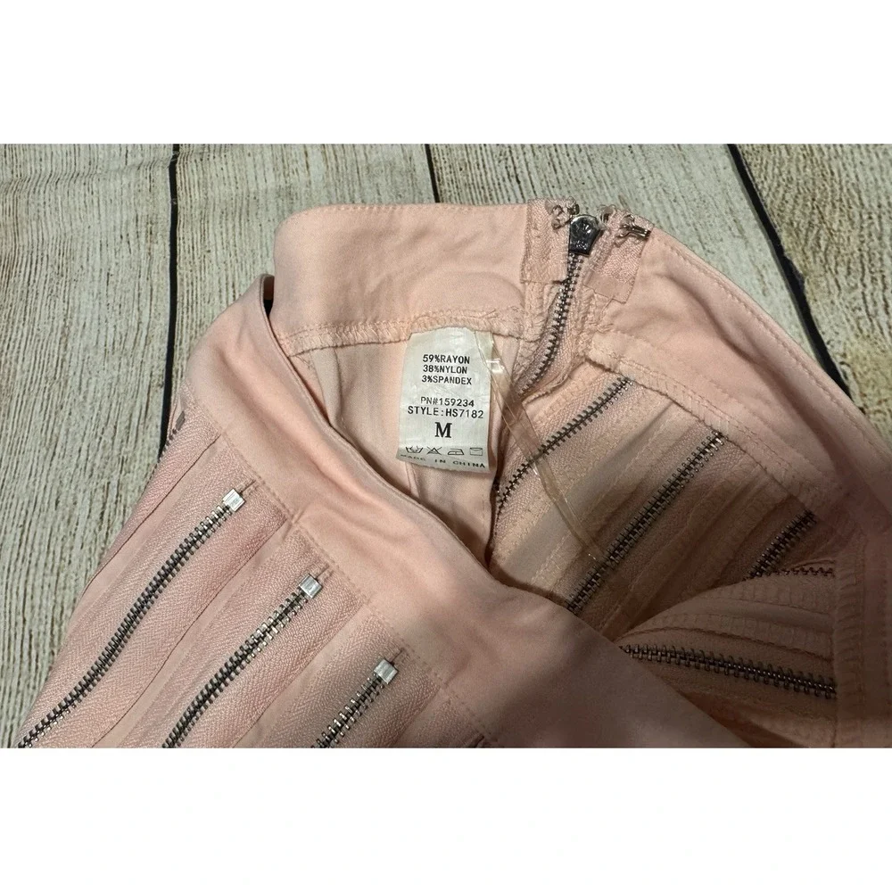 Hot & Delicious Pink High Waisted Zipper Skirt Sz M EXCELLENT Unique Gothic GT31